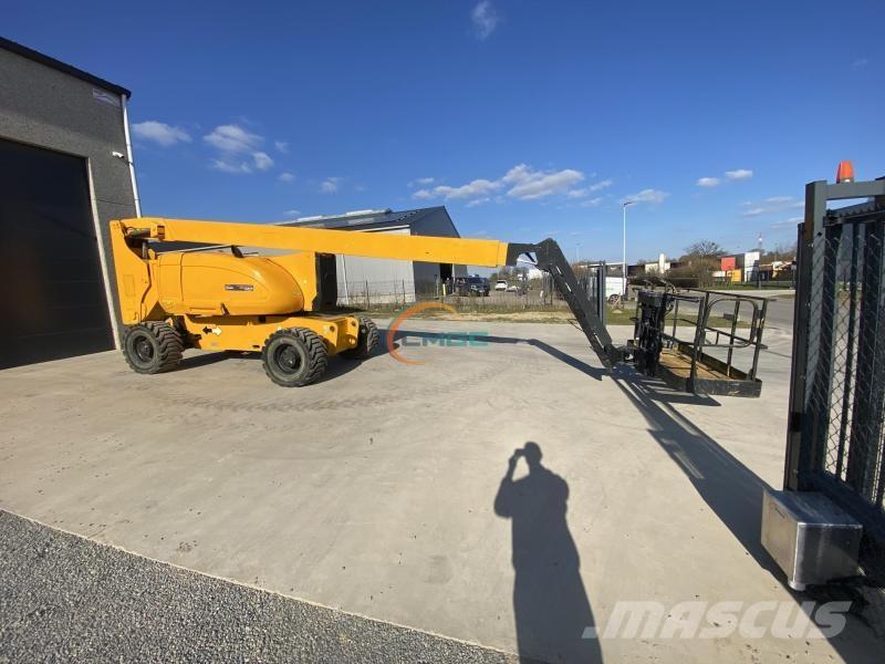 JLG 800AJ Kuukulkijat