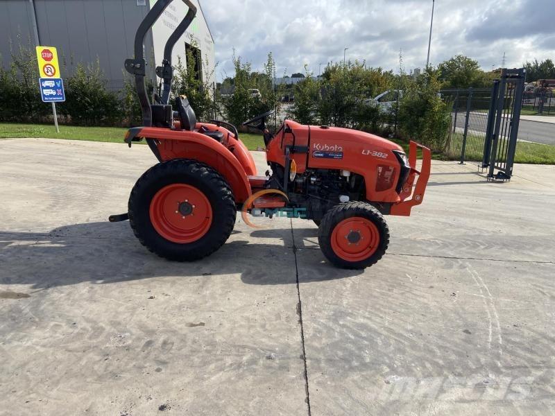 Kubota L1-382 Traktorit