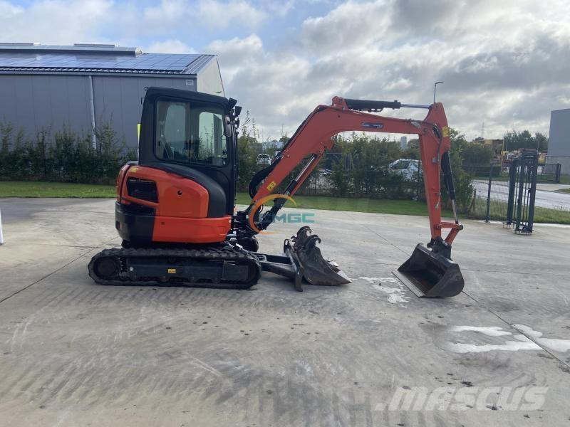 Kubota U36-4 Pyöräkaivukoneet