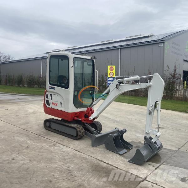 Takeuchi TB216 Pyöräkaivukoneet