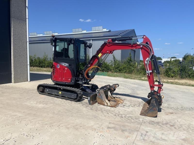 Yanmar VIO38-6 Pyöräkaivukoneet