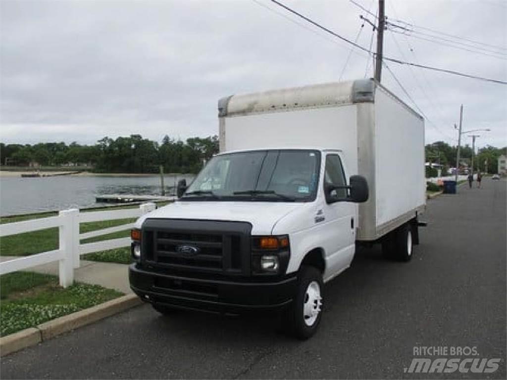 Ford E350 Umpikorikuorma-autot