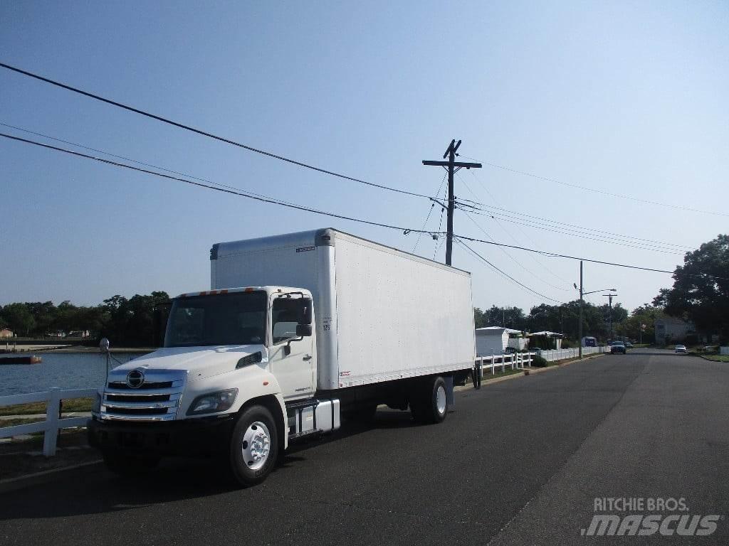 Hino 338 Umpikorikuorma-autot