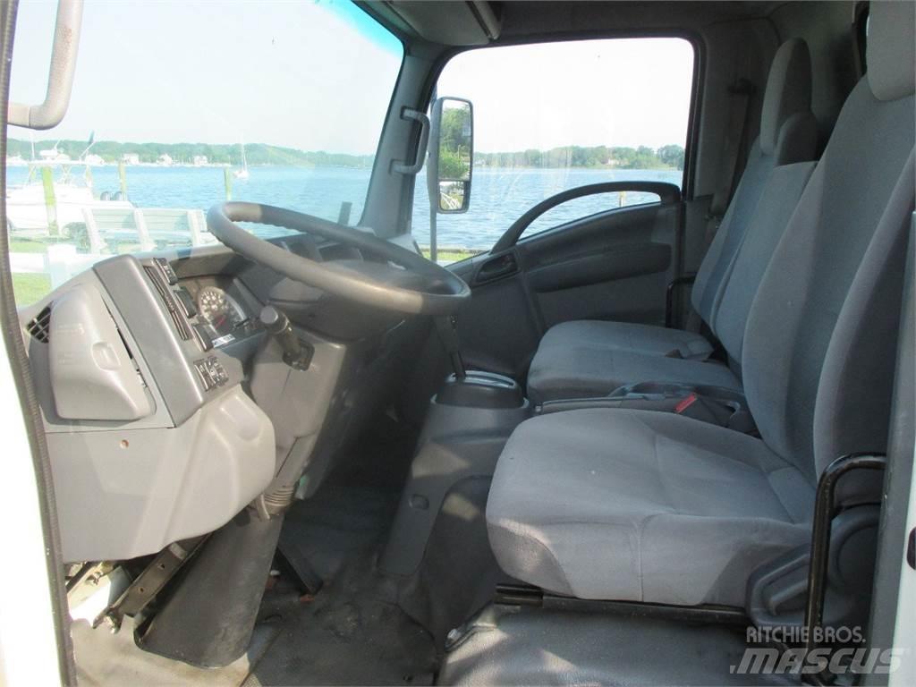 Isuzu NRR Kylmä-/Lämpökori kuorma-autot