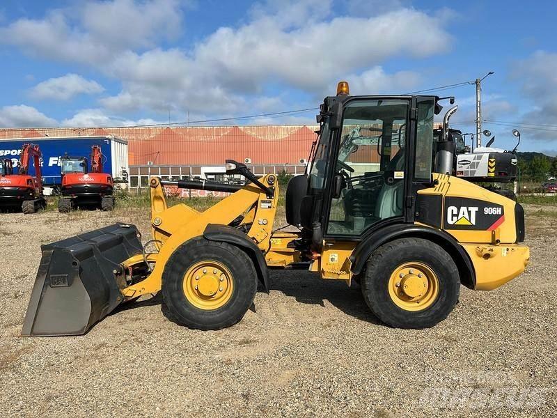 CAT 906H Pyöräkuormaajat