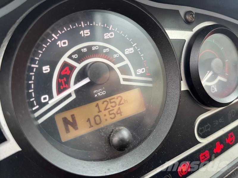 Manitou MT 732 Kurottajat