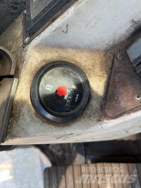 Sennebogen 818 Jätteenkäsittelijät