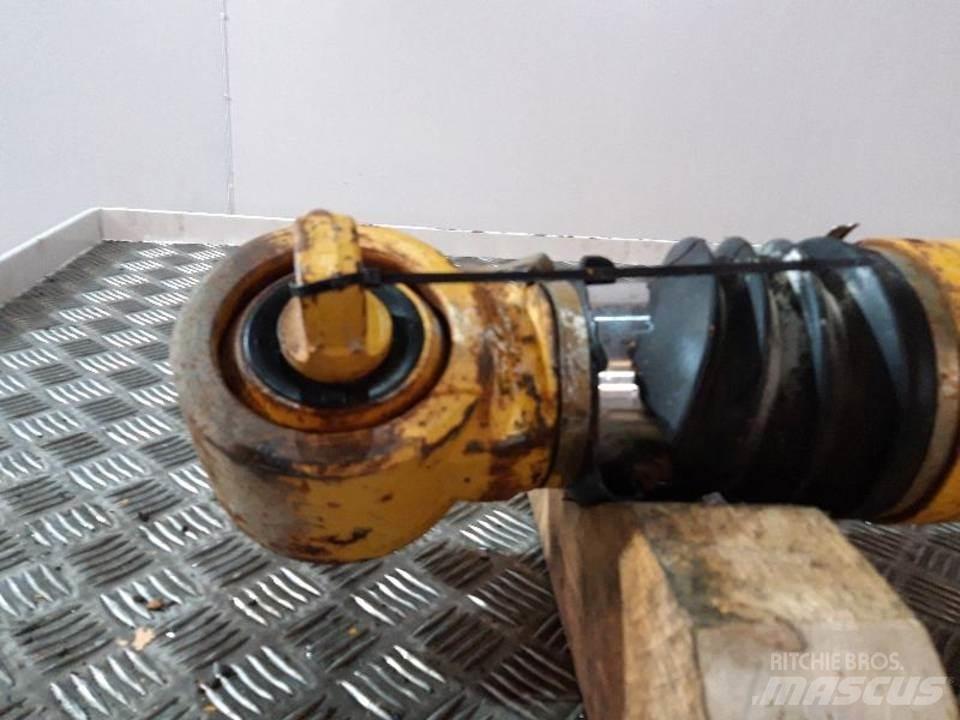 Bell B30D Ohjaamo ja sisusta