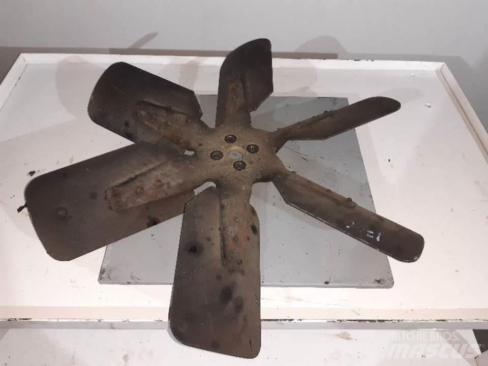 CASE 1188 Moottorit