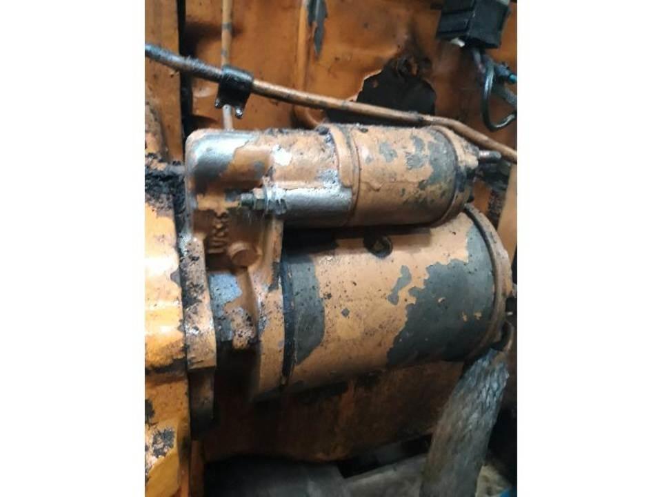 CASE 580G Moottorit