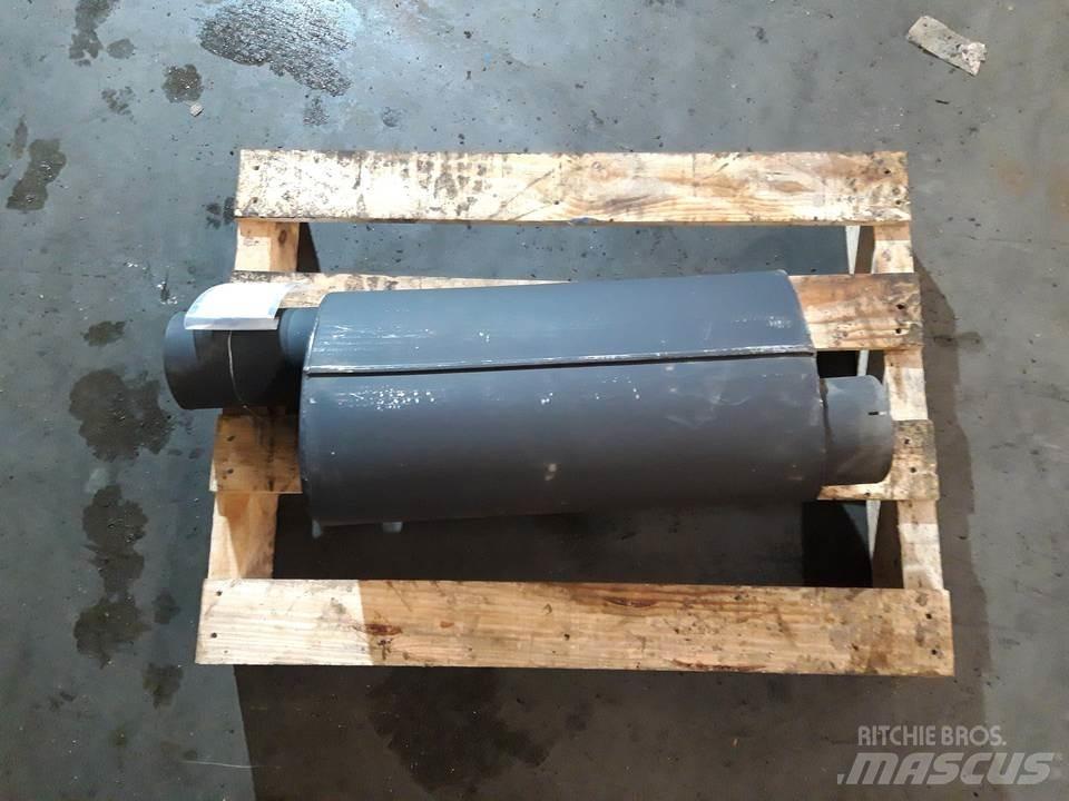 CAT 120G Moottorit