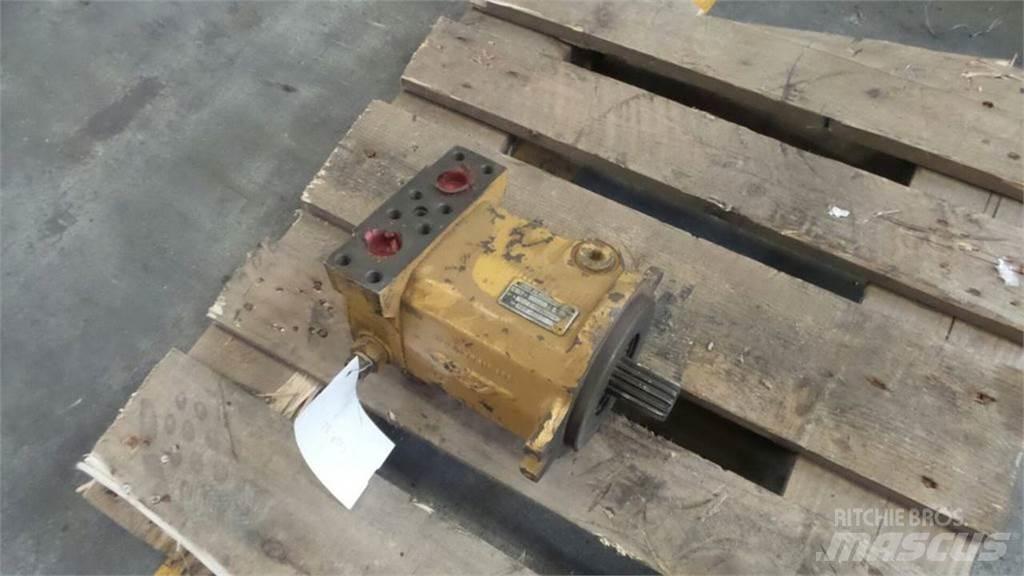 CAT 211B Hydrauliikka