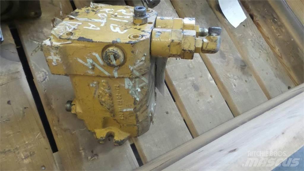 CAT 211B Hydrauliikka