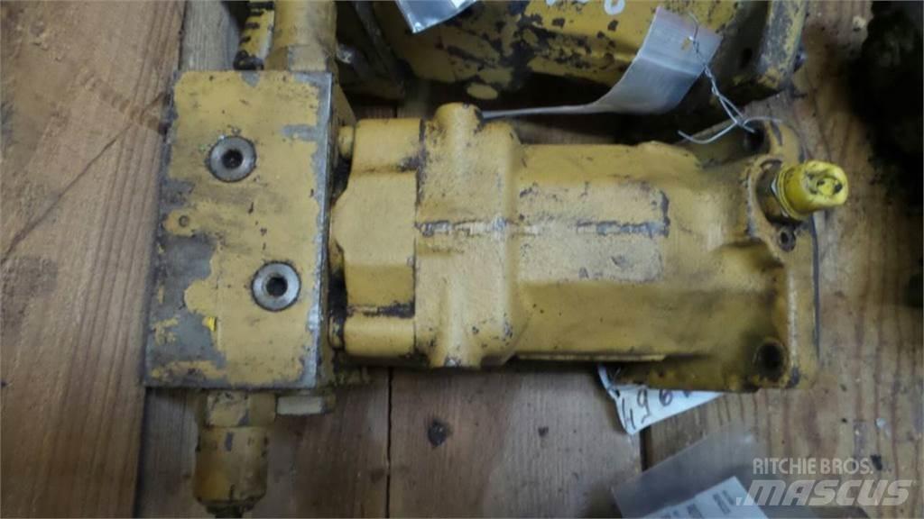 CAT 211B Hydrauliikka