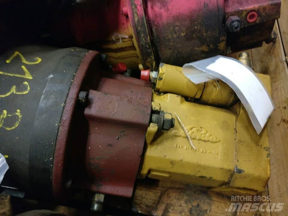 CAT 213B Hydrauliikka