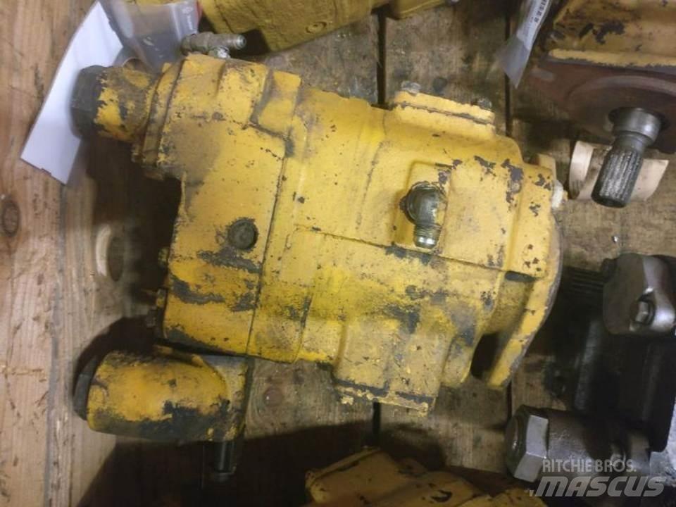 CAT 215 Hydrauliikka