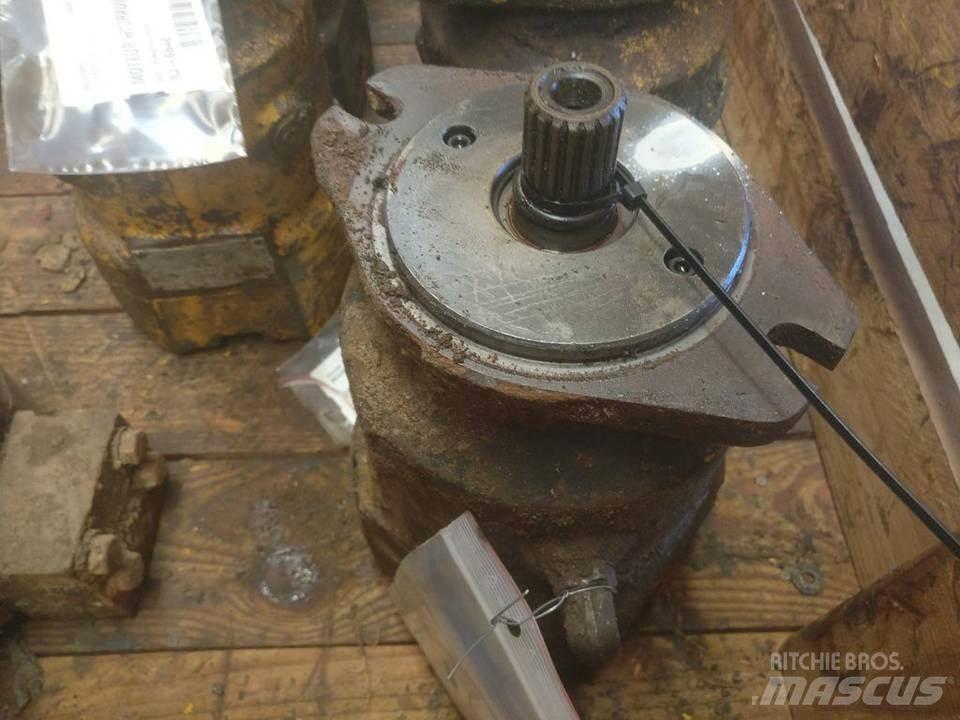 CAT 215 Hydrauliikka