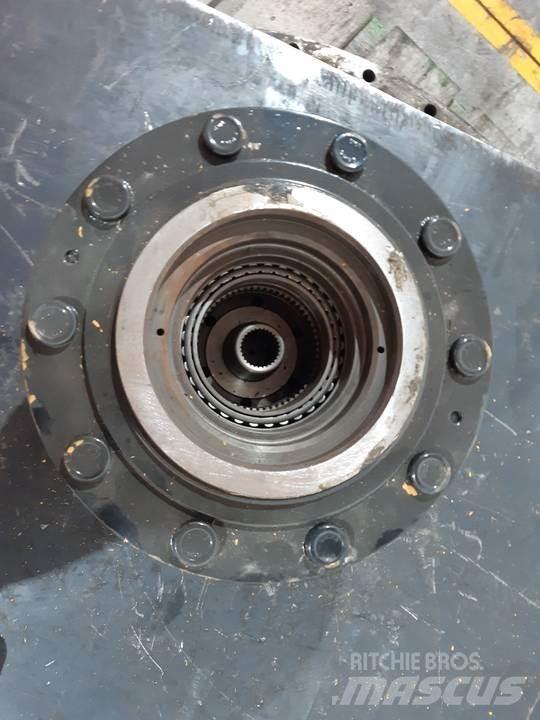 CAT 224B Vaihteisto