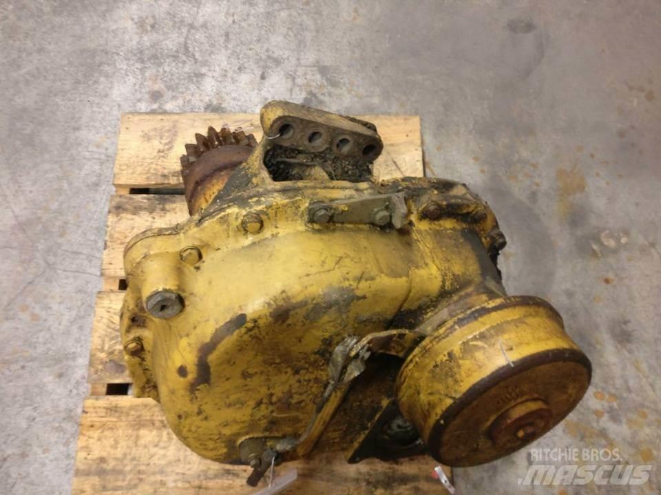 CAT 225 Vaihteisto