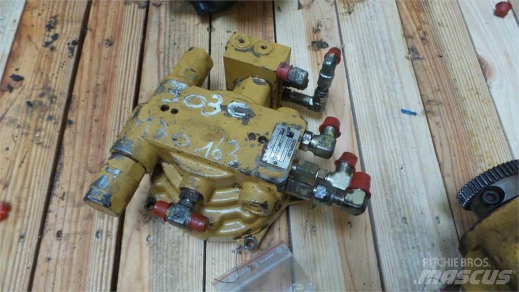 CAT 303C Hydrauliikka