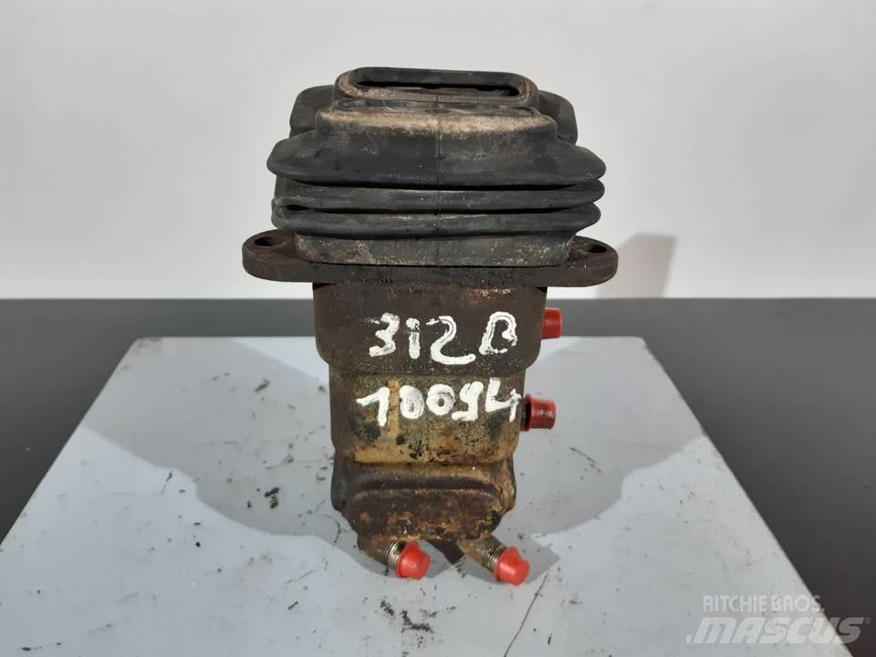 CAT 312B Ohjaamo ja sisusta
