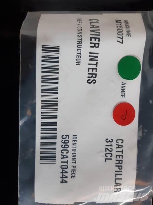 CAT 312CL Ohjaamo ja sisusta