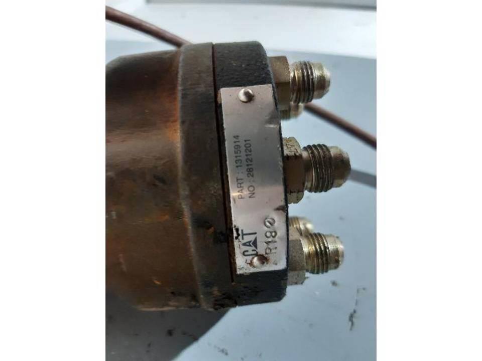 CAT 315B Ohjaamo ja sisusta