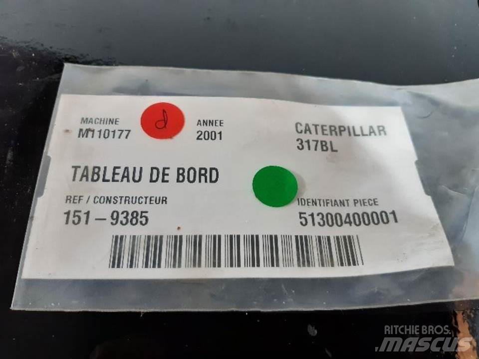 CAT 317BL Ohjaamo ja sisusta