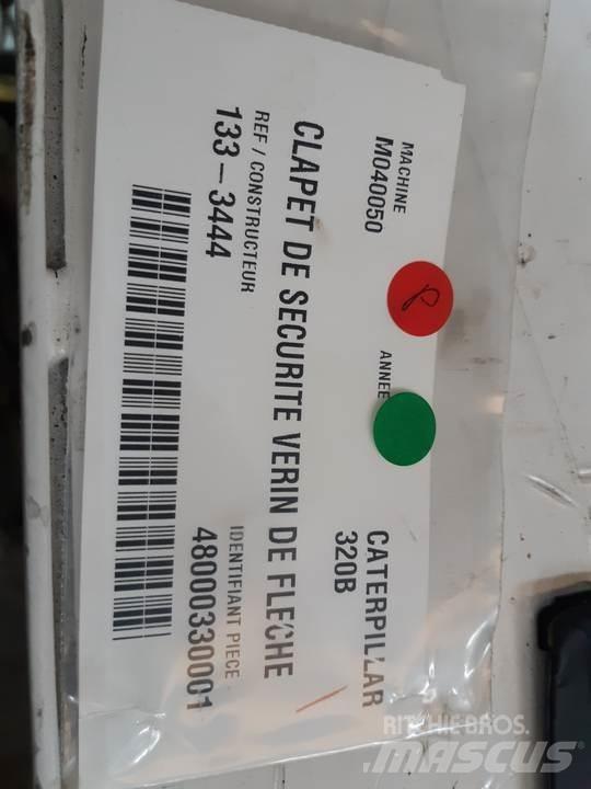 CAT 320B Hydrauliikka