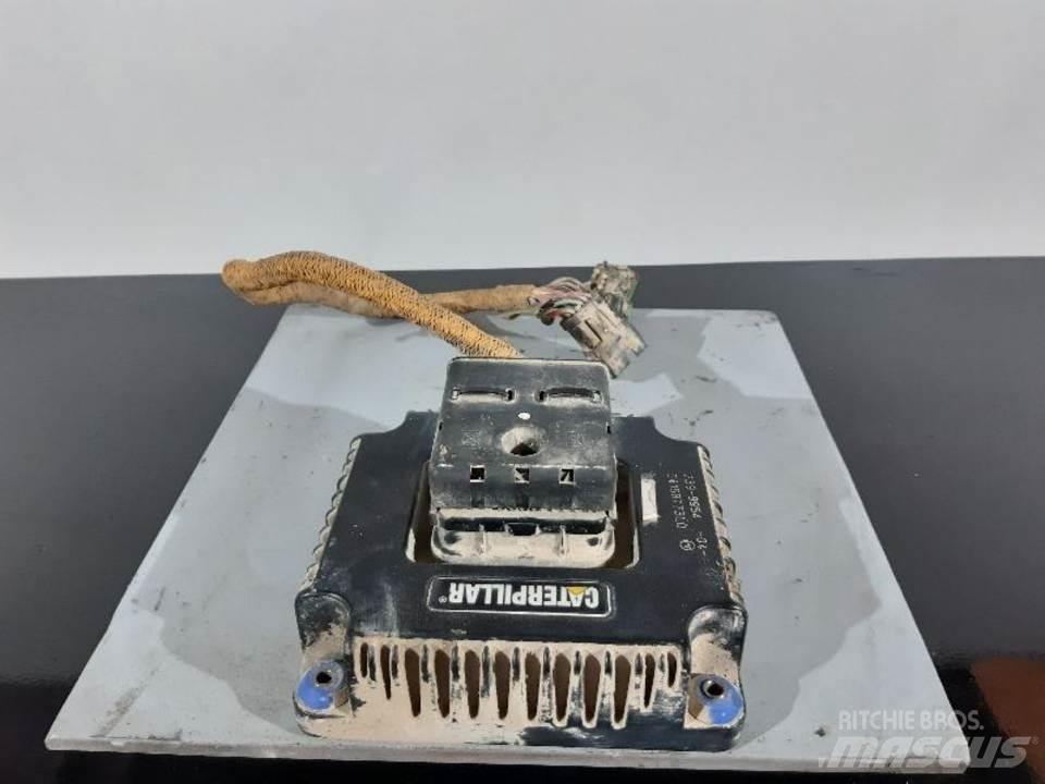 CAT 320DL Ohjaamo ja sisusta