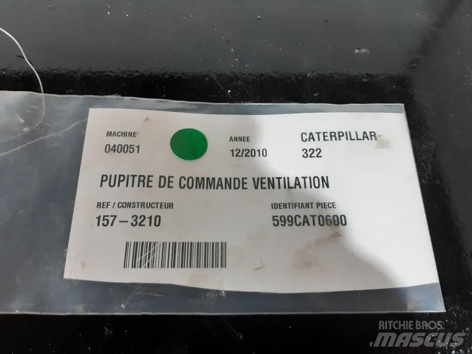 CAT 322 Ohjaamo ja sisusta