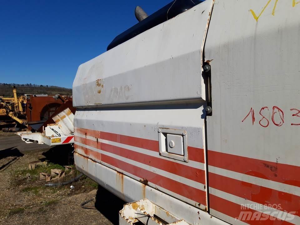 CAT 325LN Ohjaamo ja sisusta