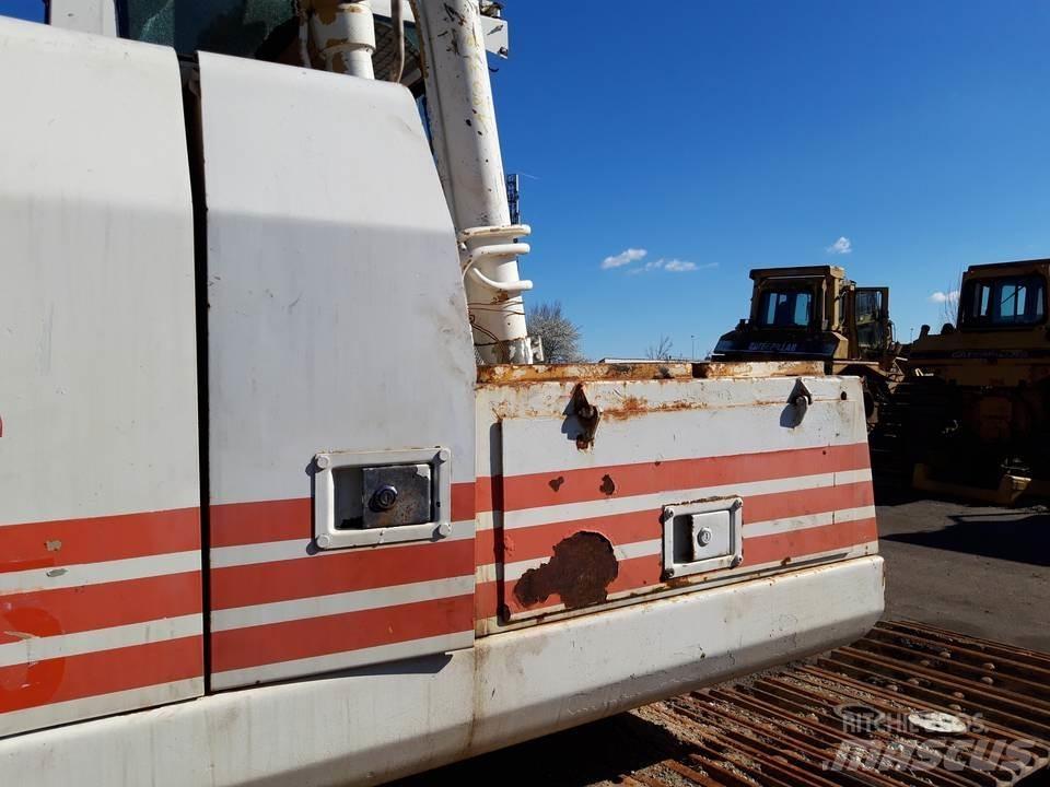 CAT 325LN Ohjaamo ja sisusta
