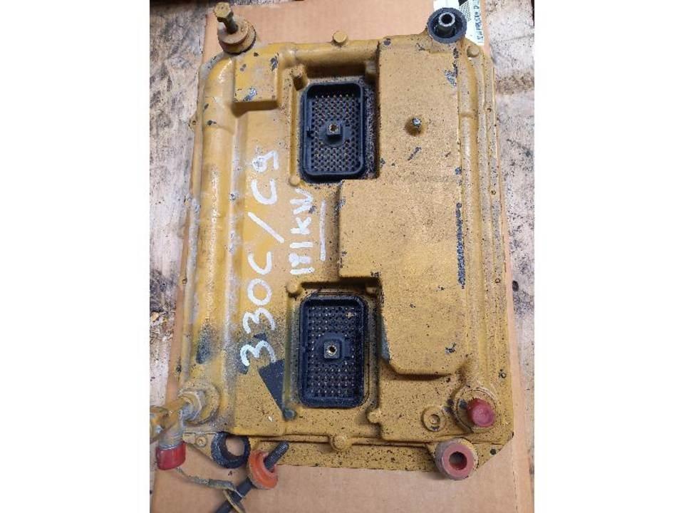 CAT 330C Ohjaamo ja sisusta