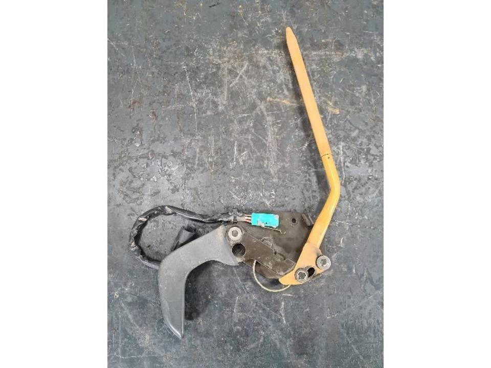 CAT 336DL Ohjaamo ja sisusta