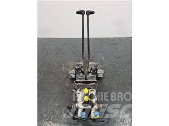 CAT 336DL Ohjaamo ja sisusta