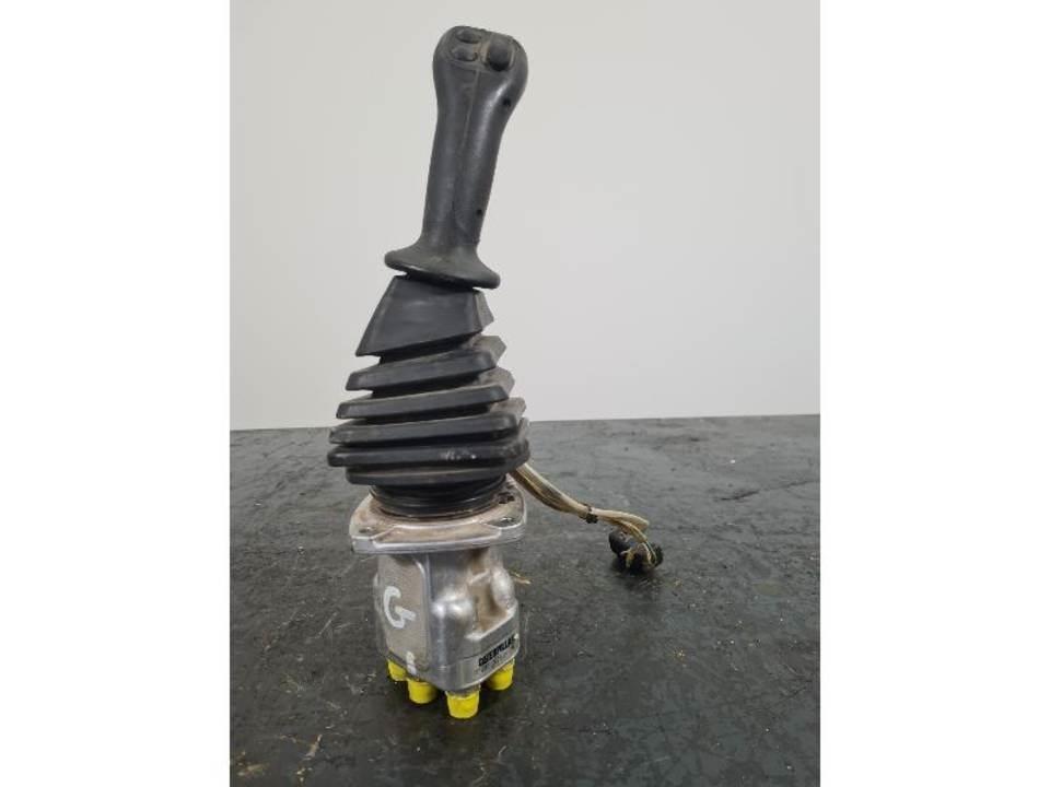 CAT 336DL Ohjaamo ja sisusta
