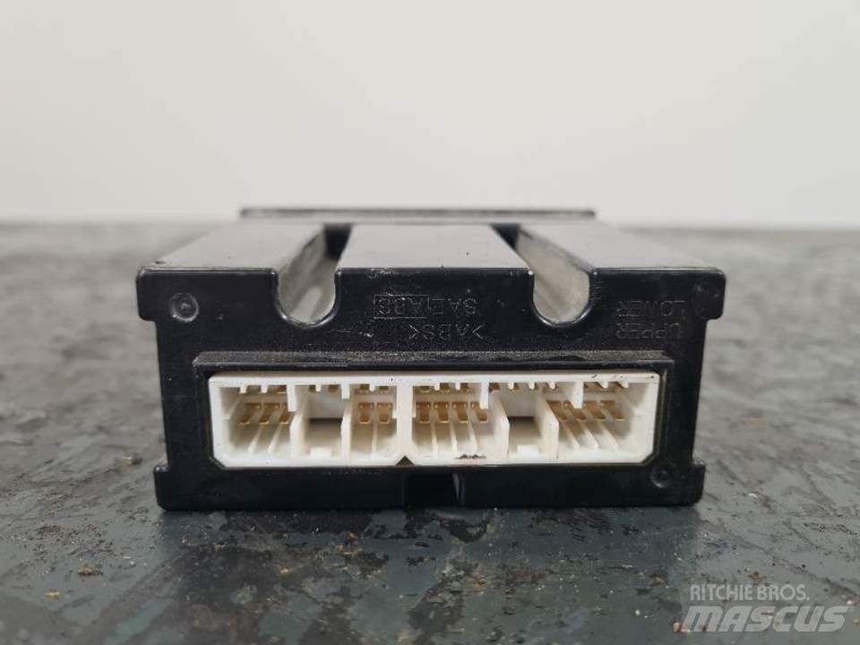 CAT 336DL Ohjaamo ja sisusta