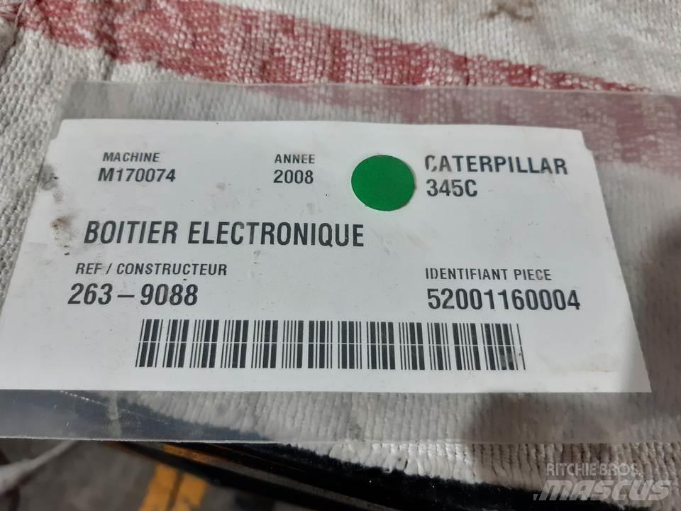 CAT 345C Ohjaamo ja sisusta