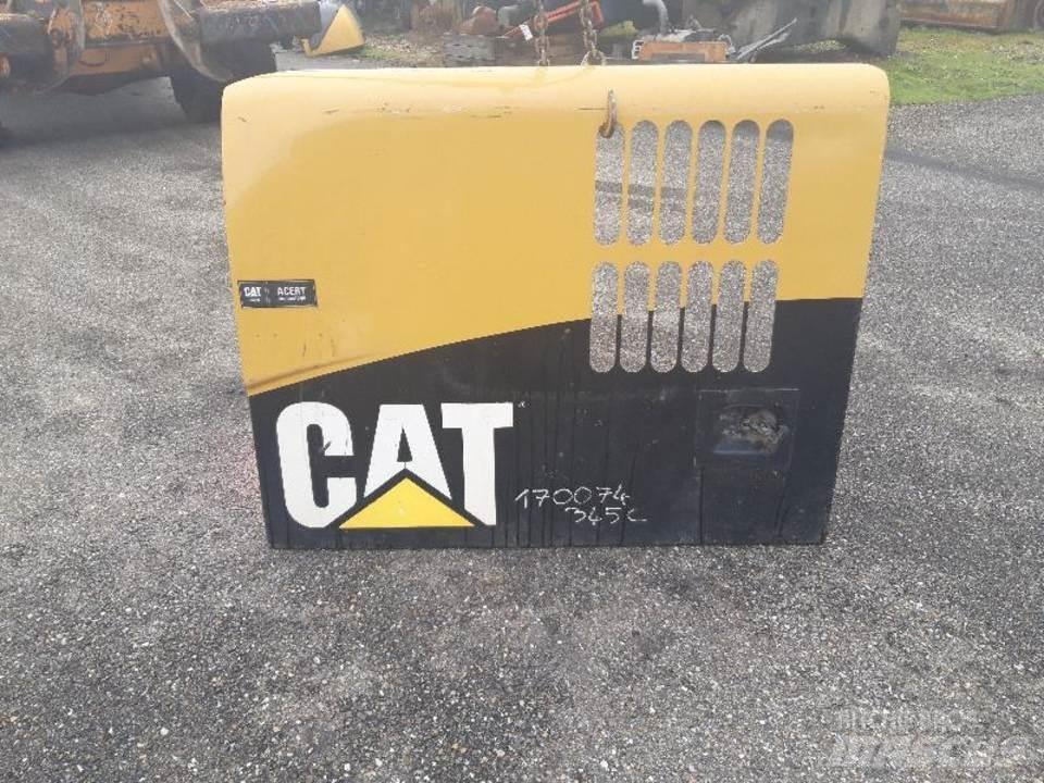 CAT 345C Ohjaamo ja sisusta