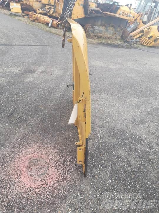 CAT 345C Ohjaamo ja sisusta