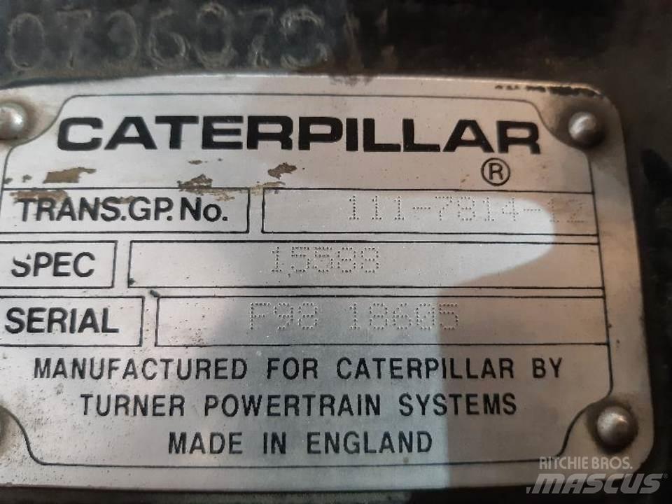 CAT 432D Vaihteisto