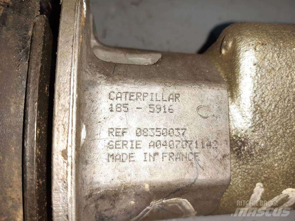 CAT 432D Ohjaamo ja sisusta