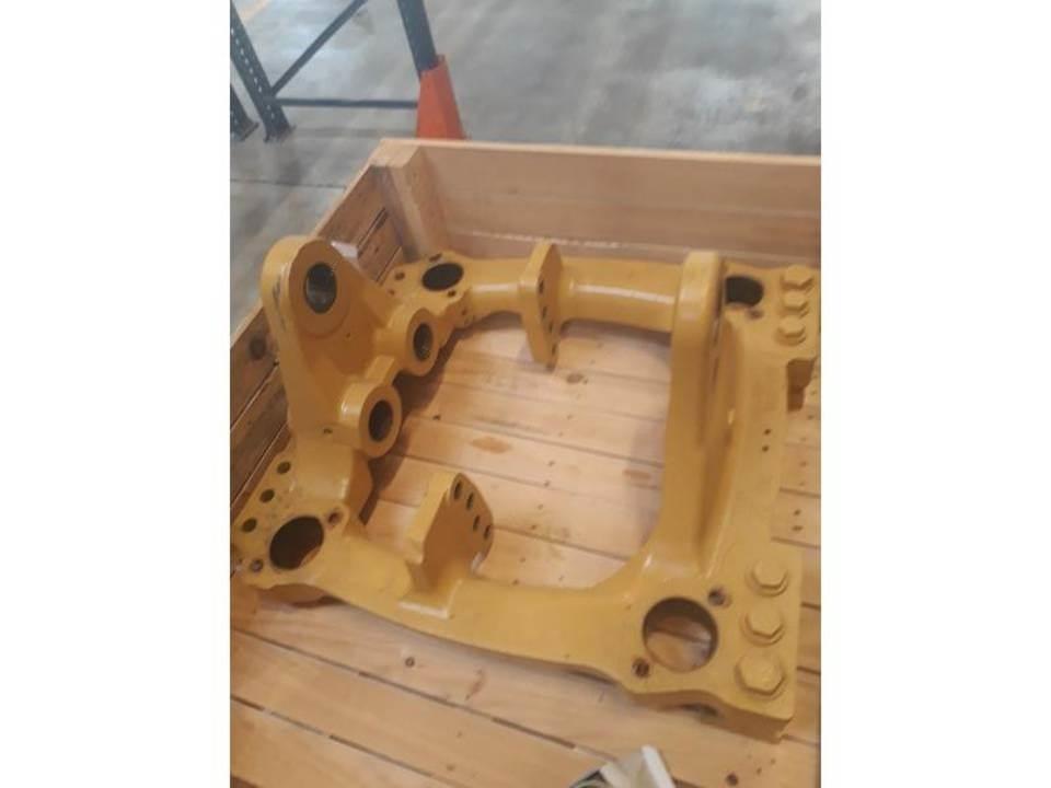 CAT 432E Ohjaamo ja sisusta