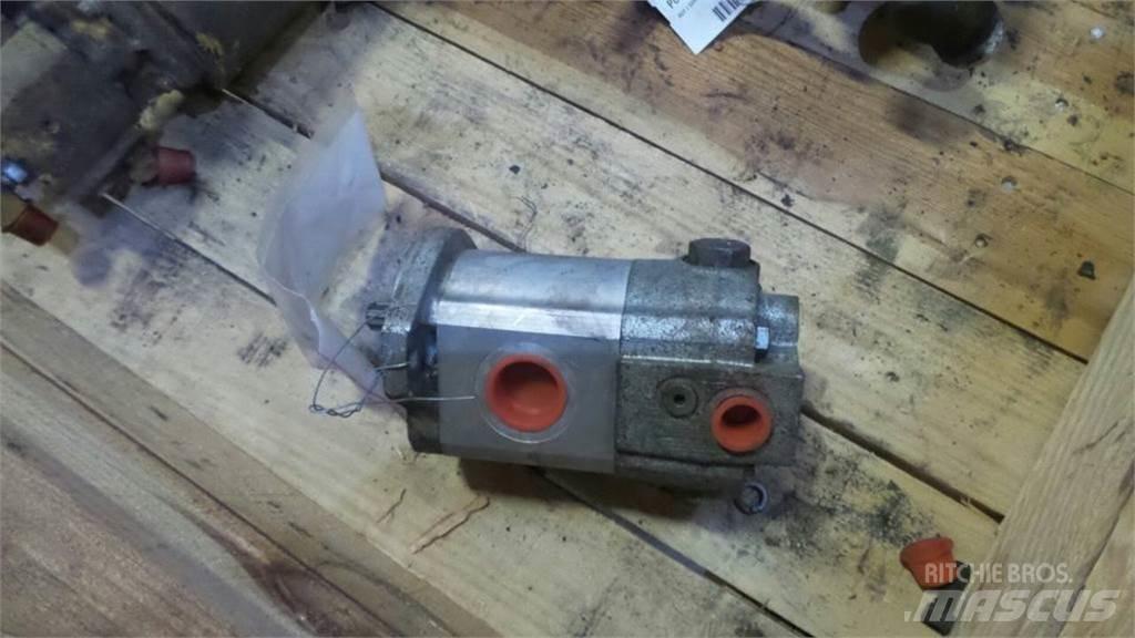 CAT 735 Hydrauliikka