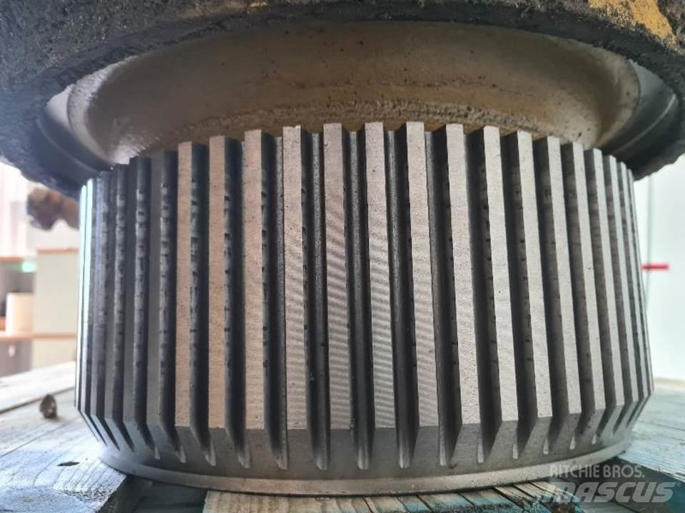 CAT 735 Vaihteisto
