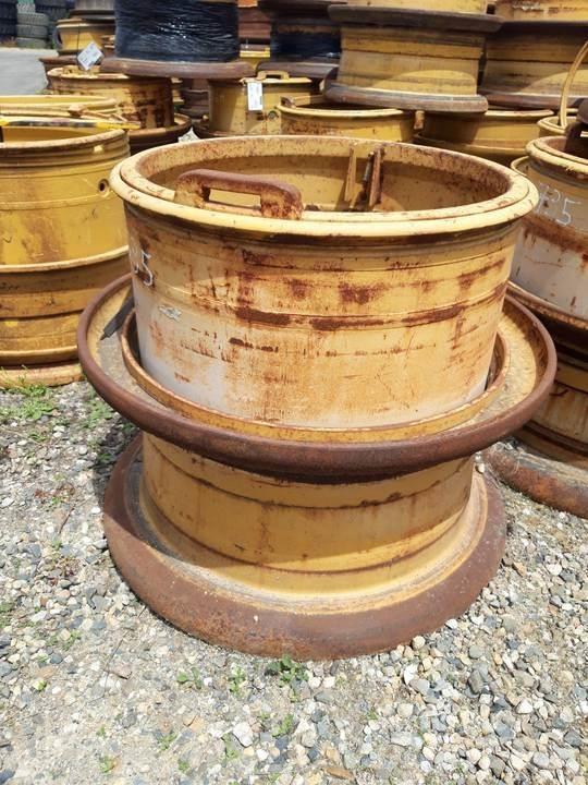 CAT 735 Ketjut, telat ja alustat