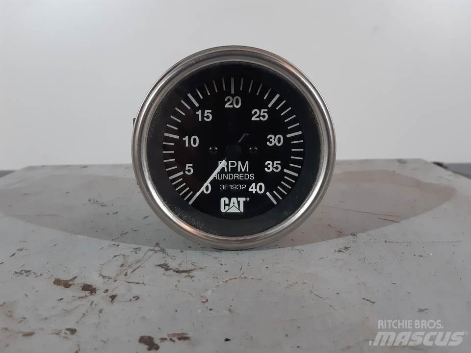 CAT 769C Ohjaamo ja sisusta