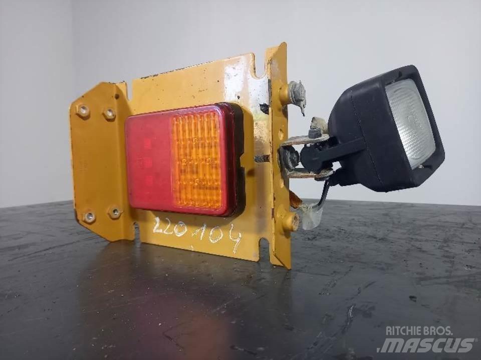 CAT 770 Ohjaamo ja sisusta