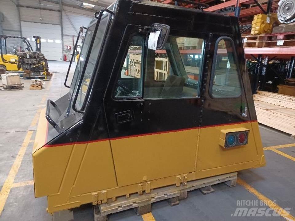 CAT 771D Ohjaamo ja sisusta